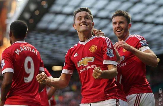 一场充满戏 一场充满戏