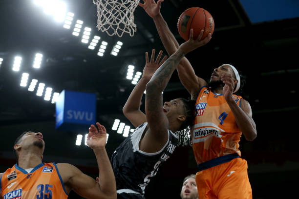 人士透露 人士透露